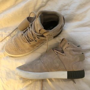 Adidas tubular invaders